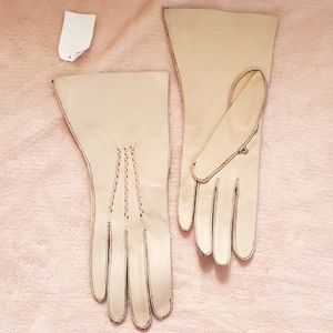 Vintage 50s 60s Cream Kidskin Leather Gloves w/ Topstitching, Sz S